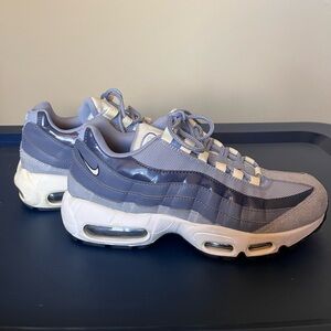 Womens blue Nike air max 95